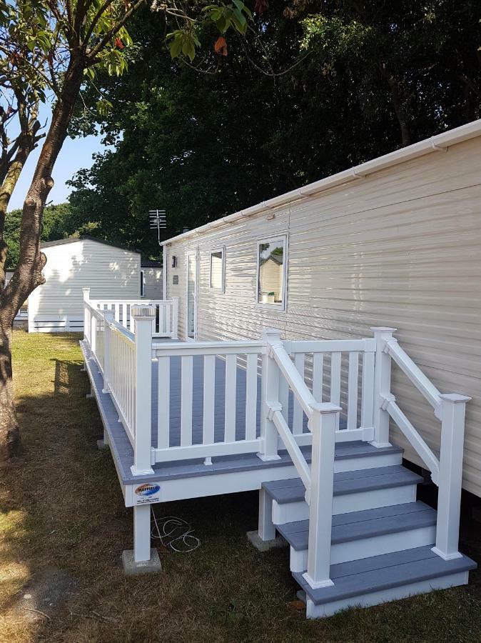 Westerley Cove Hotel Lymington Exterior photo